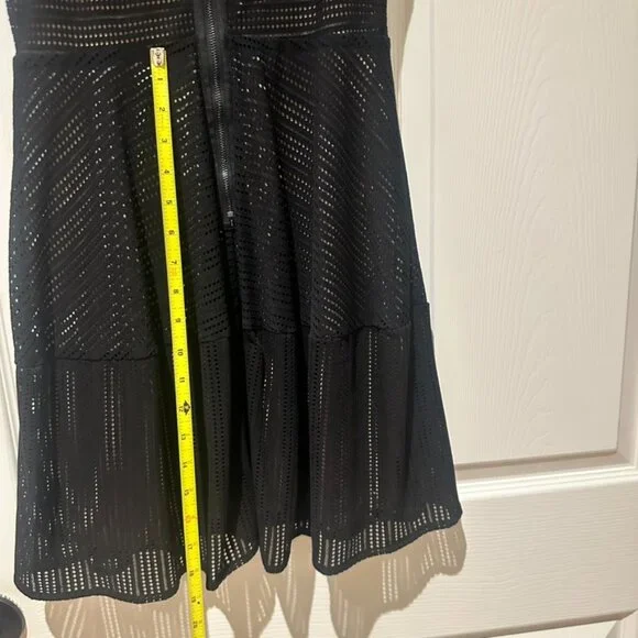 BCBG MAXAZRIA "Cassandra" Dress Size: M - Little Black Dress (LBD) - Picture 8 of 9